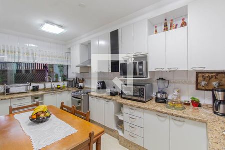 Casa à venda com 90m², 3 quartos e 2 vagasCozinha