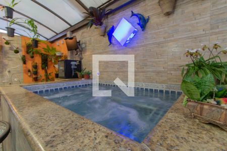 Casa à venda com 90m², 3 quartos e 2 vagasJacuzzi