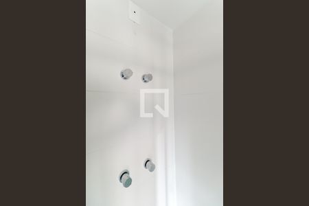 Banheiro -Ponto do chuveiro de kitnet/studio para alugar com 1 quarto, 24m² em Sumarezinho, São Paulo