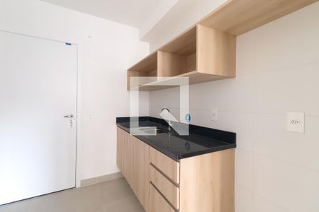 Cozinha de kitnet/studio para alugar com 1 quarto, 24m² em Sumarezinho, São Paulo