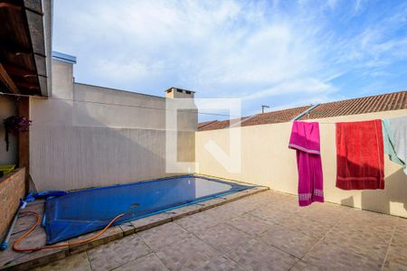 Casa à venda com 51m², 2 quartos e 1 vaga Casa à venda com 51m², 2 quartos e 1 vagaPiscina