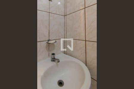 Casa à venda com 240m², 2 quartos e 2 vagasBanheiro