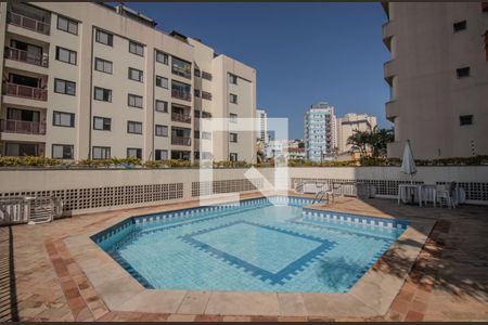 Apartamento à venda com 57m², 2 quartos e 1 vaga Apartamento à venda com 57m², 2 quartos e 1 vagaÁrea Comum - Piscina