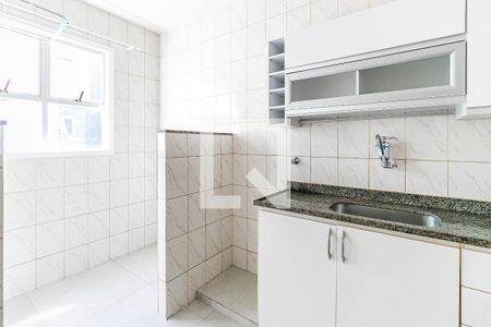 Apartamento para alugar com 49m², 2 quartos e 1 vaga Apartamento para alugar com 49m², 2 quartos e 1 vagaCozinha e Área de Serviço