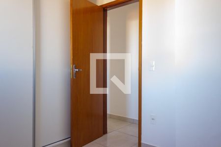 Suíte de apartamento para alugar com 2 quartos, 65m² em Santa Mônica, Uberlândia