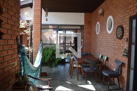 Casa à venda com 258m², 3 quartos e 4 vagasÁrea de luz integrada