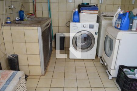 Casa à venda com 258m², 3 quartos e 4 vagasÁrea de Serviço