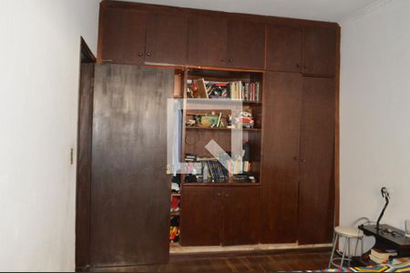 Casa à venda com 258m², 3 quartos e 4 vagasArmário