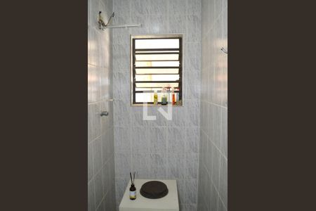 Casa à venda com 258m², 3 quartos e 4 vagasBanheiro escritório