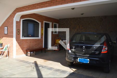 Casa à venda com 258m², 3 quartos e 4 vagasgaragem 