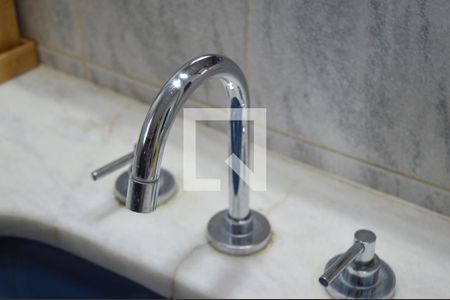 Casa à venda com 258m², 3 quartos e 4 vagasDetalhe