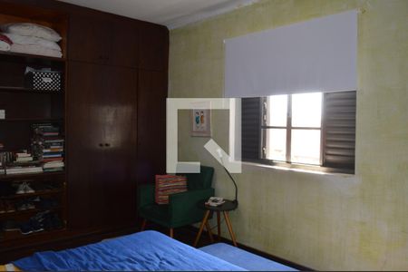 Casa à venda com 258m², 3 quartos e 4 vagasSuite 