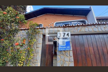 Casa à venda com 258m², 3 quartos e 4 vagasPlaquinha