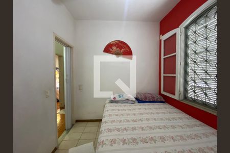 Casa à venda com 300m², 4 quartos e 2 vagasQuarto 2