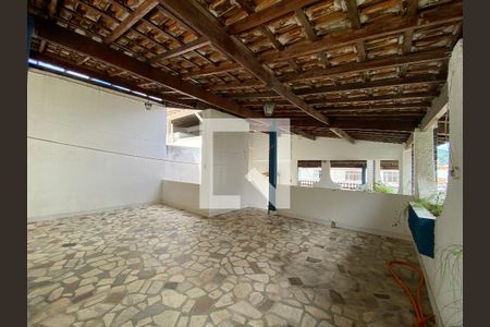 Casa à venda com 300m², 4 quartos e 2 vagasTerraço