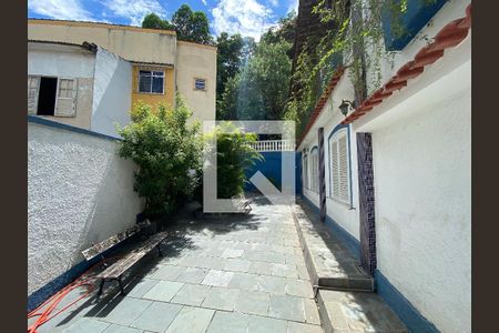 Casa à venda com 300m², 4 quartos e 2 vagasQuintal