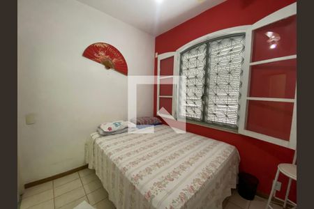 Casa à venda com 300m², 4 quartos e 2 vagasQuarto 2