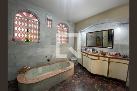 Casa à venda com 300m², 4 quartos e 2 vagasBanheiro do Quarto 3