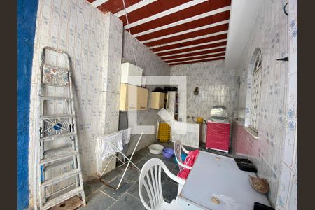 Casa à venda com 300m², 4 quartos e 2 vagasÁrea de Serviço
