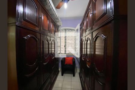 Casa à venda com 300m², 4 quartos e 2 vagasCloset
