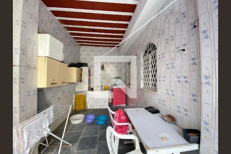 Casa à venda com 300m², 4 quartos e 2 vagasÁrea de Serviço