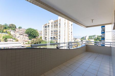 Apartamento para alugar com 115m², 3 quartos e 2 vagasVaranda