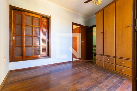 Casa à venda com 289m², 4 quartos e 2 vagasQuarto da suíte 2