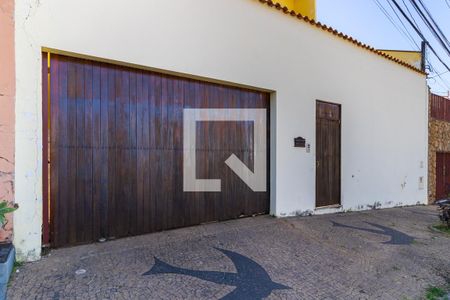 Casa à venda com 289m², 4 quartos e 2 vagasFachada