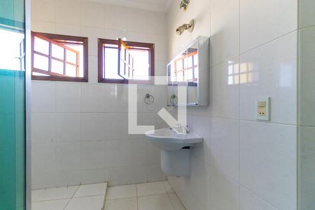 Casa à venda com 289m², 4 quartos e 2 vagasBanheiro da suíte 1