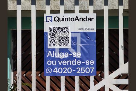 Casa à venda com 352m², 4 quartos e 12 vagasPlaquinha instalada na frente do imóvel - Área Externa