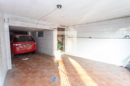 Casa à venda com 250m², 3 quartos e 3 vagas Casa à venda com 250m², 3 quartos e 3 vagasGaragem