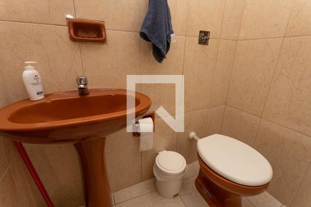 Casa à venda com 250m², 3 quartos e 3 vagas Casa à venda com 250m², 3 quartos e 3 vagasBanheiro da suíte