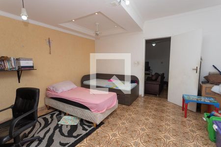 Casa à venda com 250m², 3 quartos e 3 vagas Casa à venda com 250m², 3 quartos e 3 vagasQuarto 2