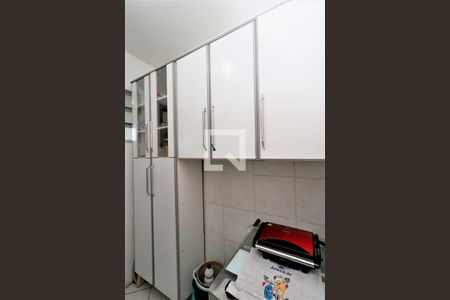 Casa à venda com 104m², 3 quartos e 2 vagasQuarto de Serviço