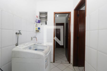 Casa à venda com 104m², 3 quartos e 2 vagasÁrea de Serviço