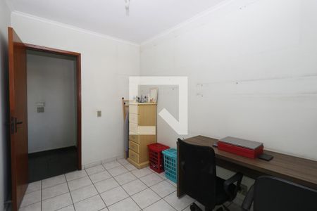 Casa à venda com 104m², 3 quartos e 2 vagasQuarto 3