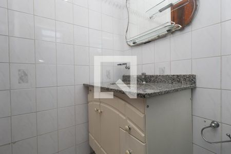Casa à venda com 104m², 3 quartos e 2 vagasBanheiro da Suíte