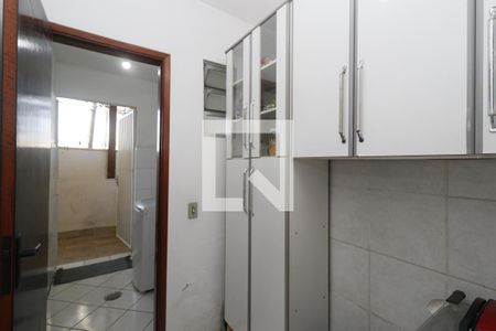 Casa à venda com 104m², 3 quartos e 2 vagasQuarto de Serviço