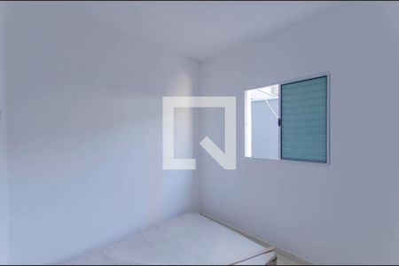 Quarto 2 de apartamento para alugar com 2 quartos, 40m² em Vila Dalila, São Paulo