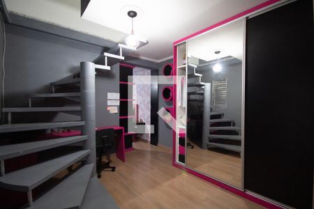 Casa à venda com 150m², 4 quartos e 3 vagas Casa à venda com 150m², 4 quartos e 3 vagasSuíte 2