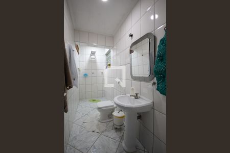 Casa à venda com 150m², 4 quartos e 3 vagas Casa à venda com 150m², 4 quartos e 3 vagasBanheiro 3