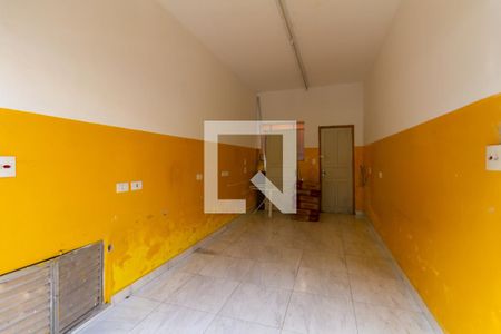 Garagem de casa à venda com 3 quartos, 130m² em Bom Retiro, São Paulo