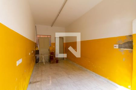 Garagem de casa à venda com 3 quartos, 130m² em Bom Retiro, São Paulo