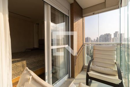 Apartamento para alugar com 213m², 4 quartos e 3 vagasVaranda da Suíte 1