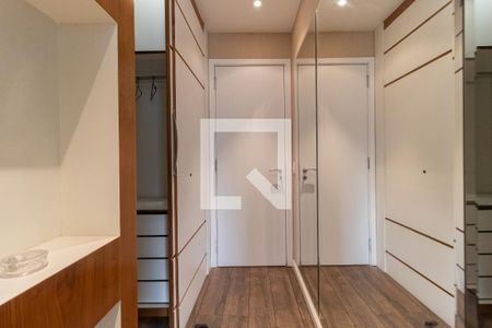 Apartamento para alugar com 213m², 4 quartos e 3 vagasCloset da Suíte 1