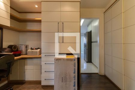 Apartamento para alugar com 213m², 4 quartos e 3 vagasCorredor/Escritório