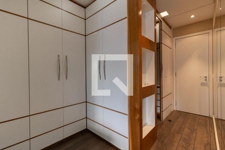 Apartamento para alugar com 213m², 4 quartos e 3 vagasSuíte 1