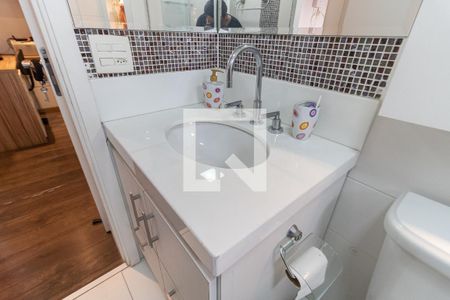 Apartamento para alugar com 213m², 4 quartos e 3 vagasBanheiro da Suíte 2