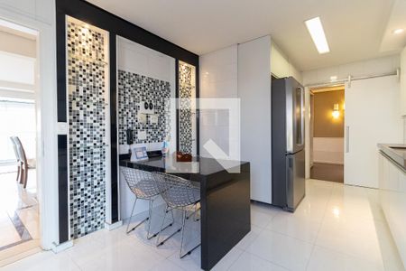 Apartamento para alugar com 213m², 4 quartos e 3 vagasCozinha