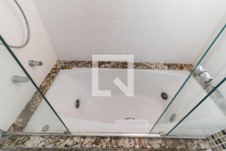 Apartamento para alugar com 213m², 4 quartos e 3 vagasBanheiro da Suíte 1